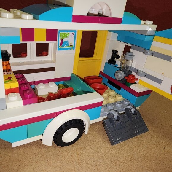 LEGO FRIENDS: Summer Caravan (41034) with Instructions and mini characters - Picture 4 of 11